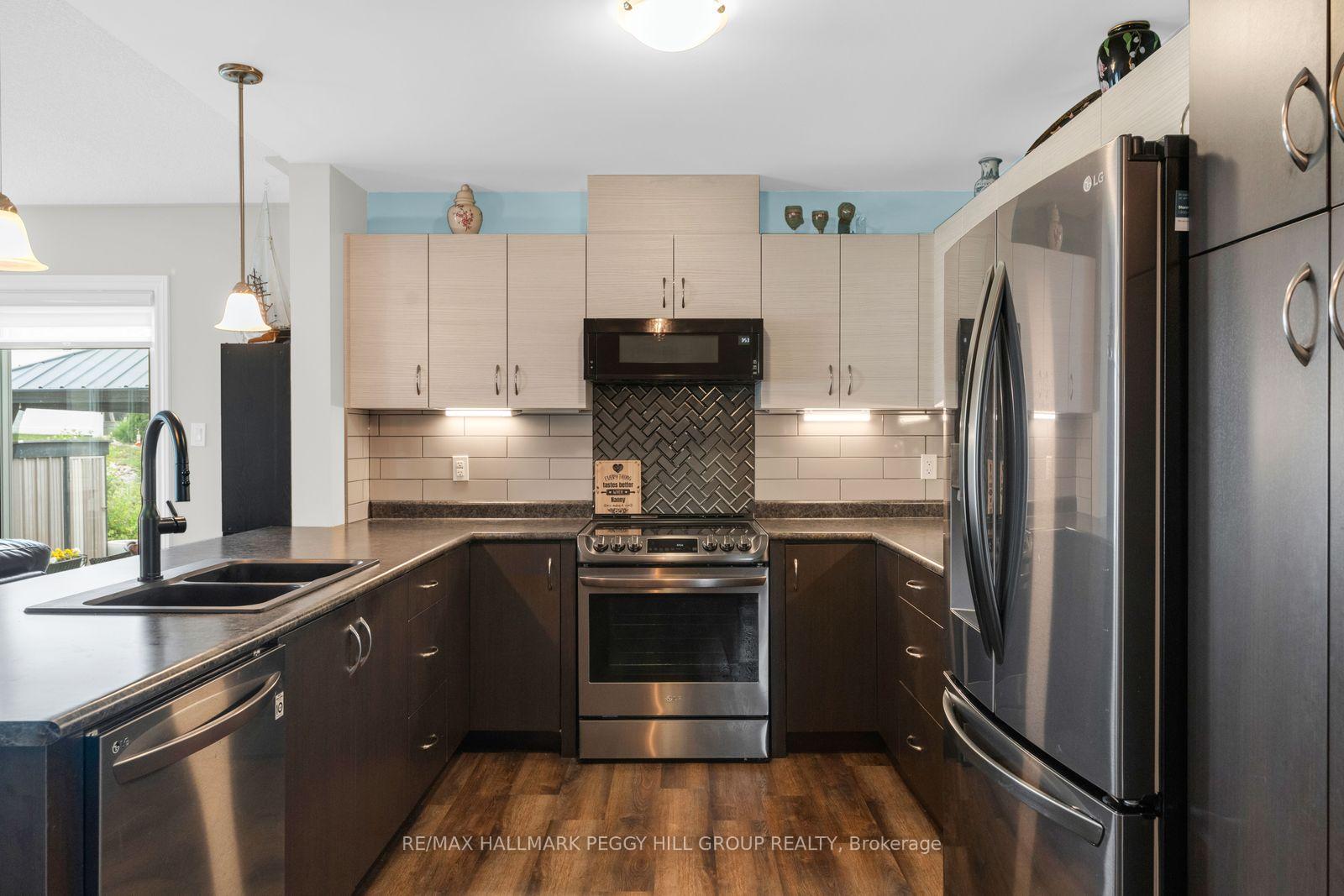 Photo 8 of 5 Sophie Lane, Ramara, Atherley — HOMEH
