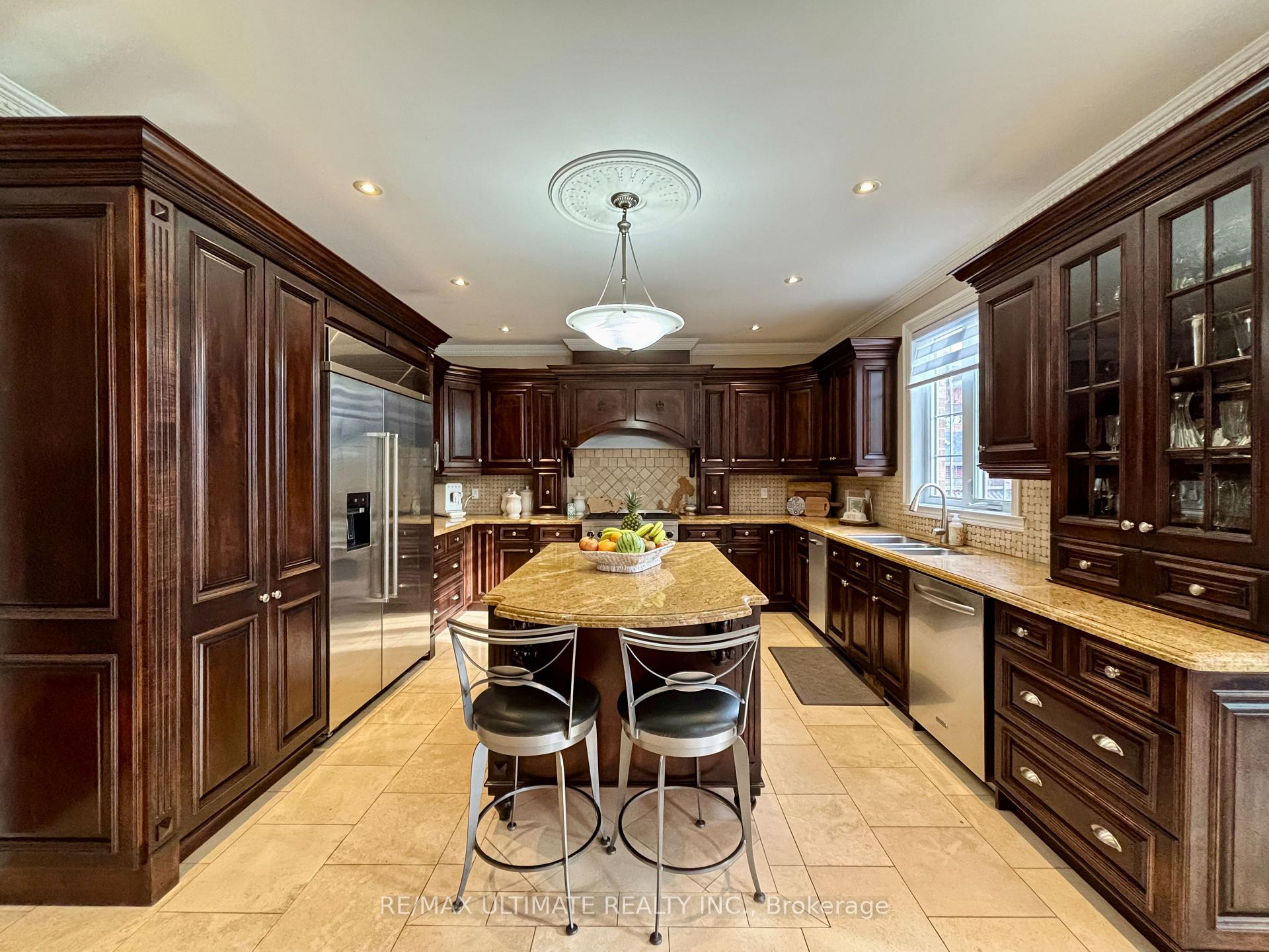 Photo 9 of 38 Wilmar Road, Etobicoke, Islington-City Centre West — HOMEH