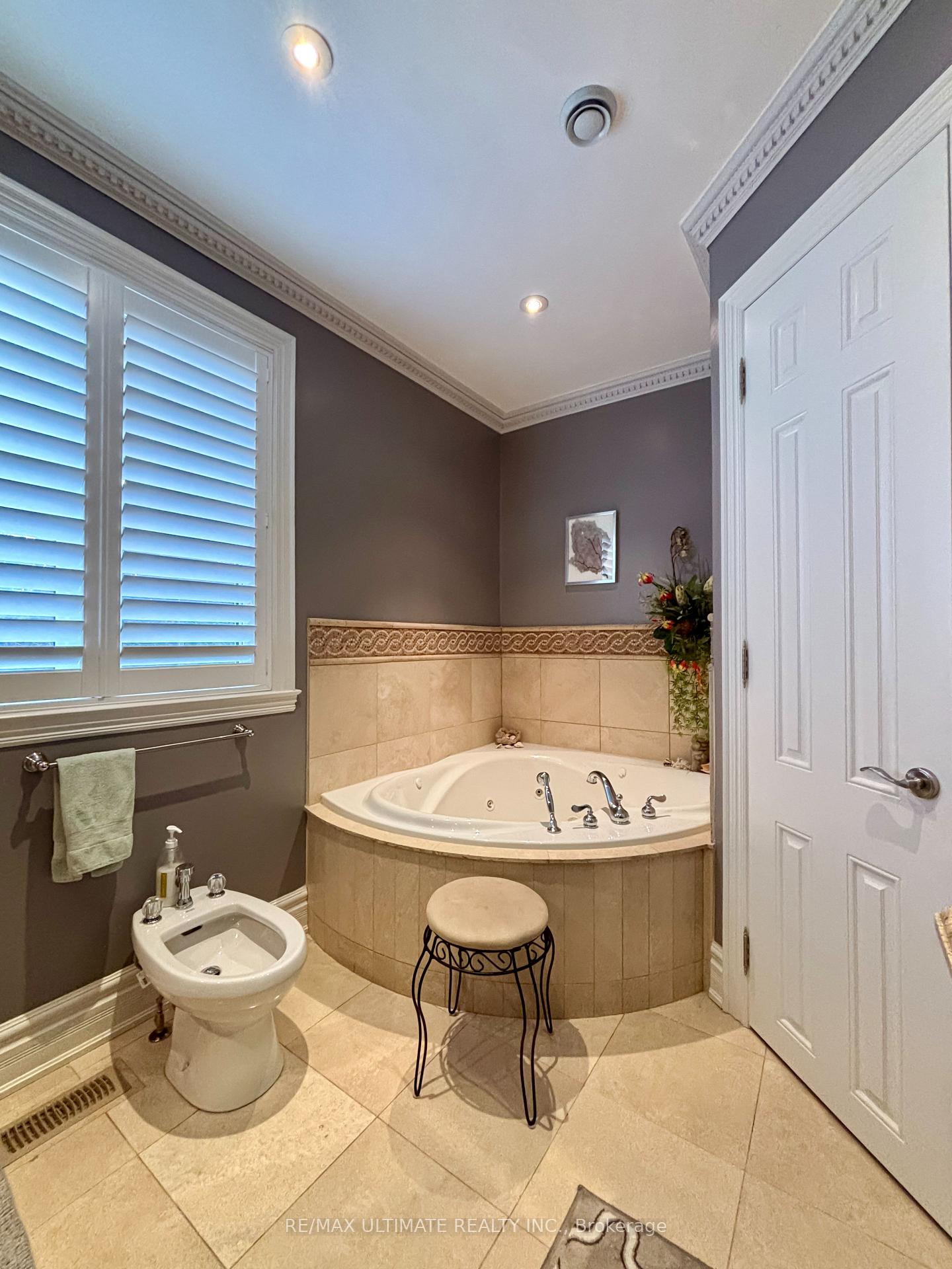 Photo 35 of 38 Wilmar Road, Etobicoke, Islington-City Centre West — HOMEH
