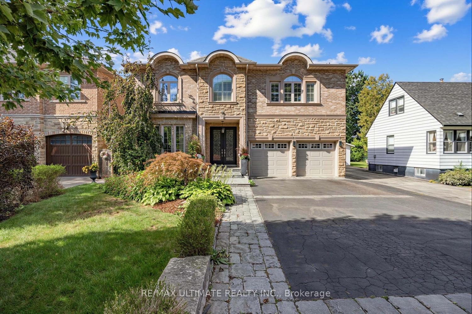 Photo 2 of 38 Wilmar Road, Etobicoke, Islington-City Centre West — HOMEH