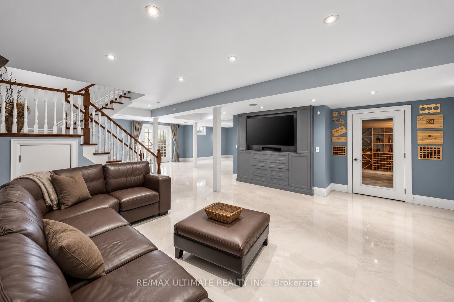 Photo 18 of 38 Wilmar Road, Etobicoke, Islington-City Centre West — HOMEH