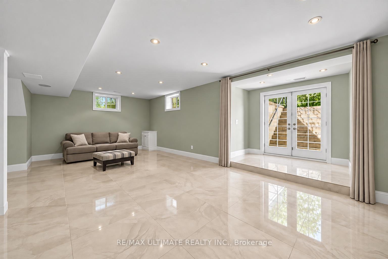 Photo 20 of 38 Wilmar Road, Etobicoke, Islington-City Centre West — HOMEH