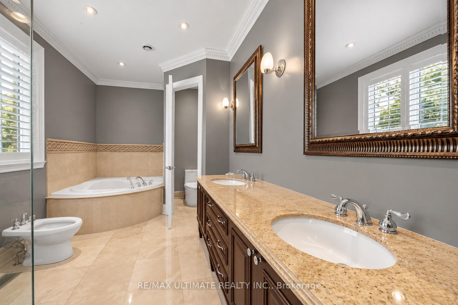 Photo 34 of 38 Wilmar Road, Etobicoke, Islington-City Centre West — HOMEH