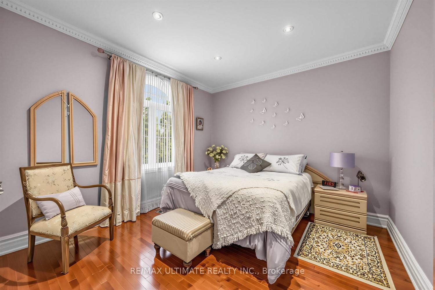 Photo 40 of 38 Wilmar Road, Etobicoke, Islington-City Centre West — HOMEH