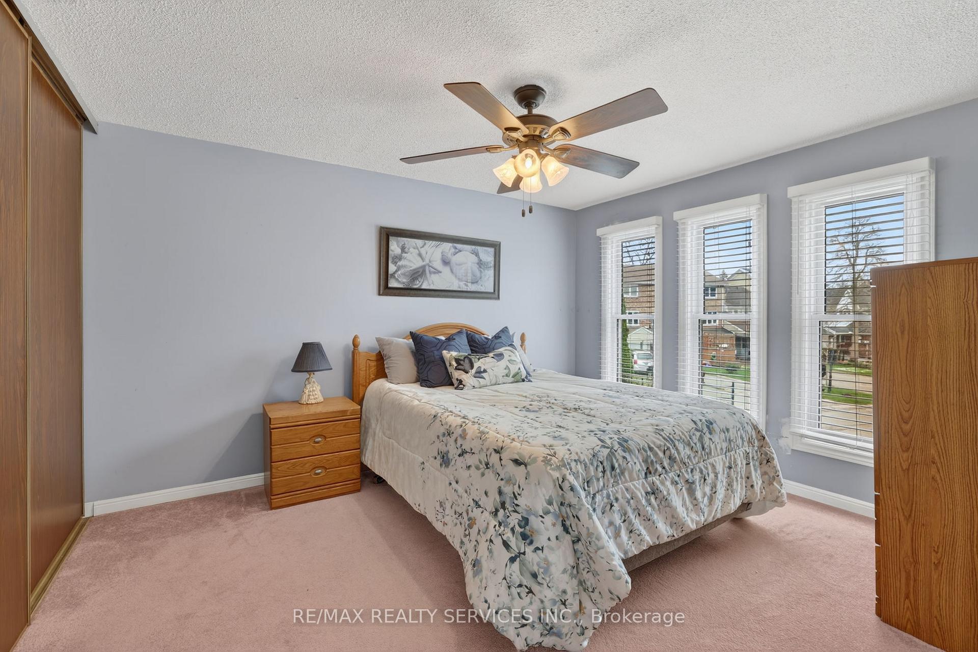 Photo 18 of 14 Brighton Place, Brampton, Heart Lake West — HOMEH