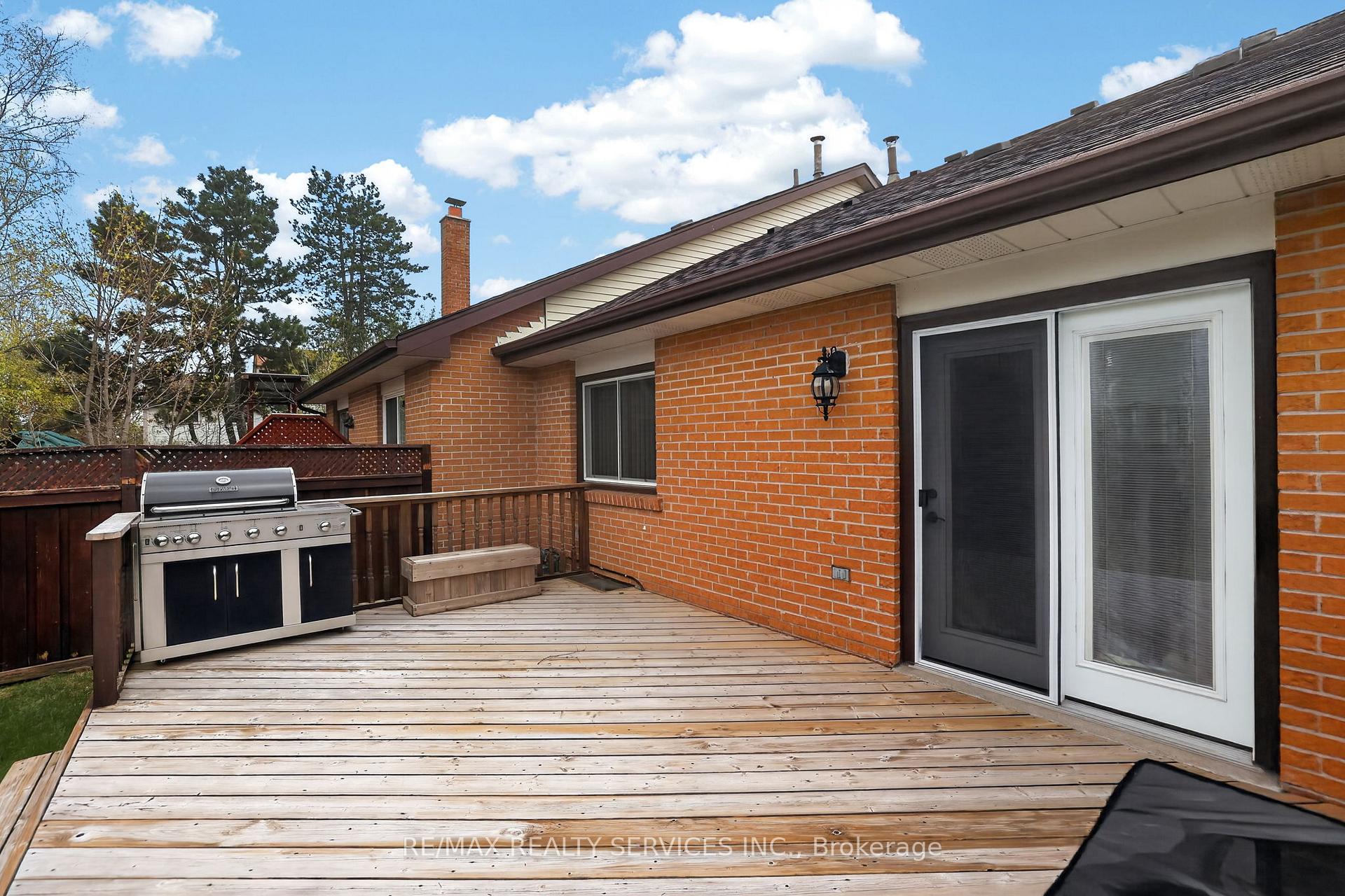 Photo 31 of 14 Brighton Place, Brampton, Heart Lake West — HOMEH
