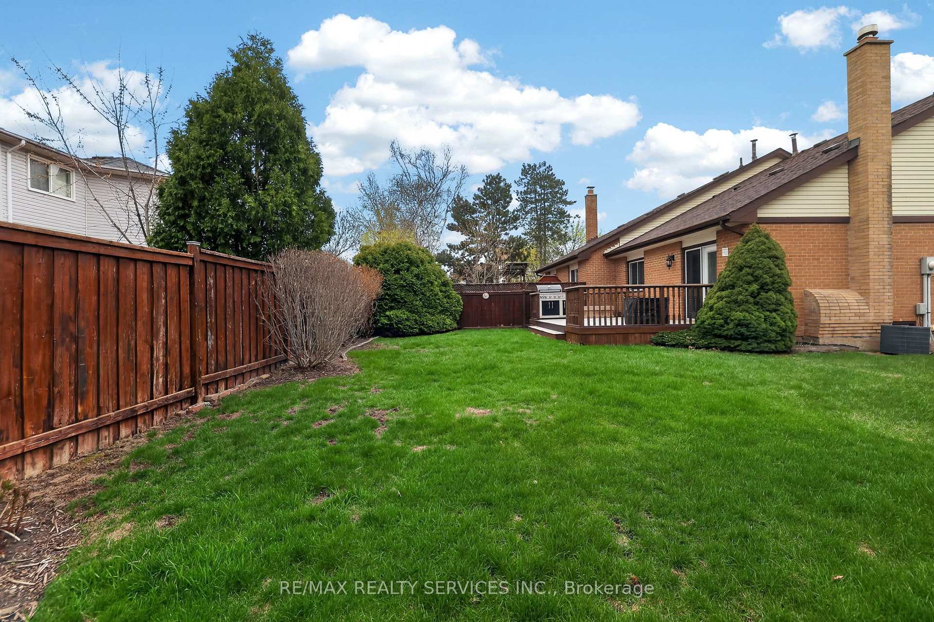 Photo 40 of 14 Brighton Place, Brampton, Heart Lake West — HOMEH
