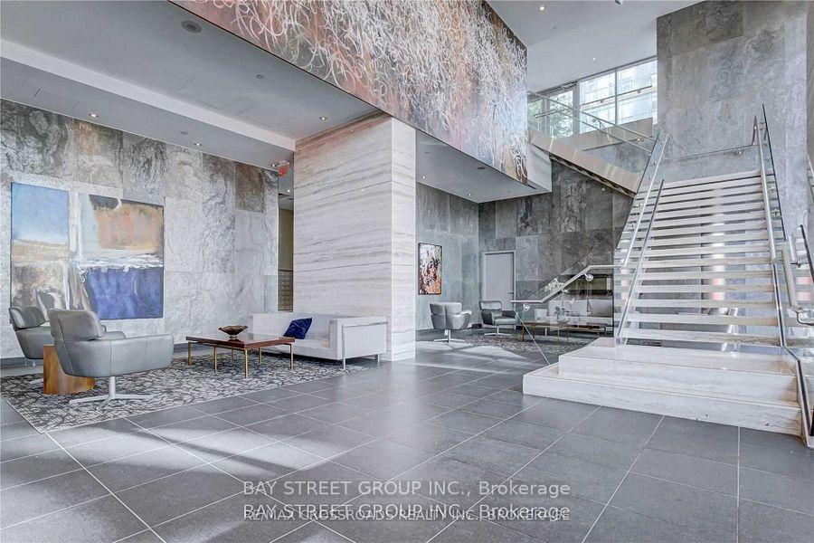 Photo 3 of Unit 633, 15 Iceboat Terrace, Toronto, Waterfront Communities — HOMEH