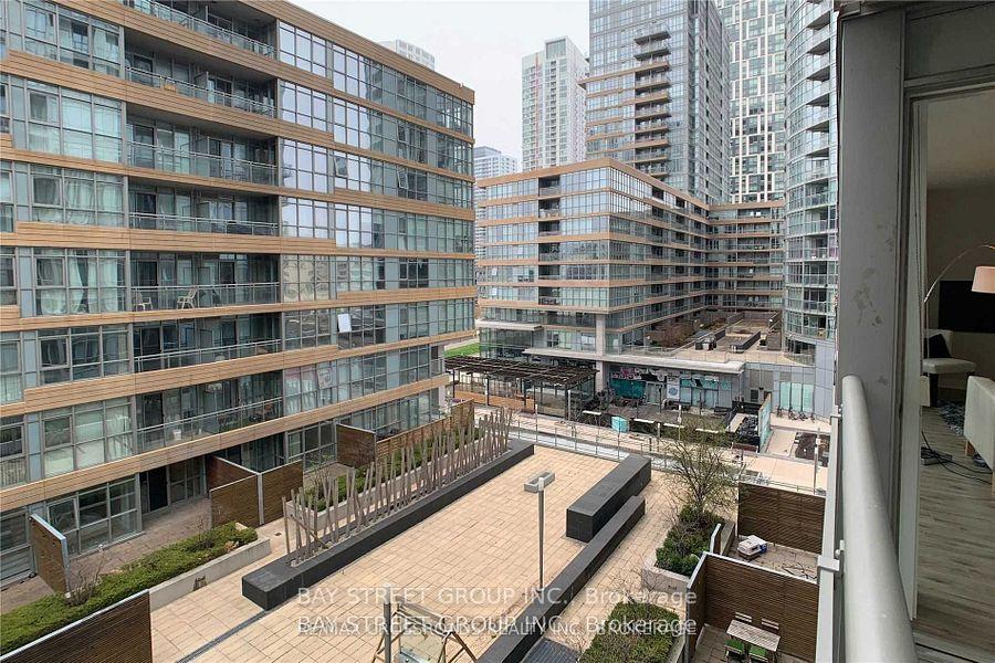 Photo 8 of Unit 633, 15 Iceboat Terrace, Toronto, Waterfront Communities — HOMEH