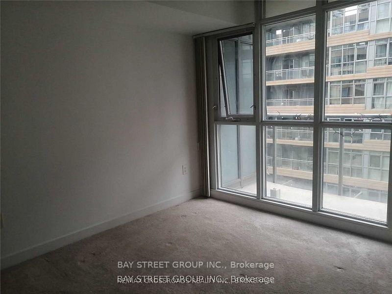 Photo 10 of Unit 633, 15 Iceboat Terrace, Toronto, Waterfront Communities — HOMEH