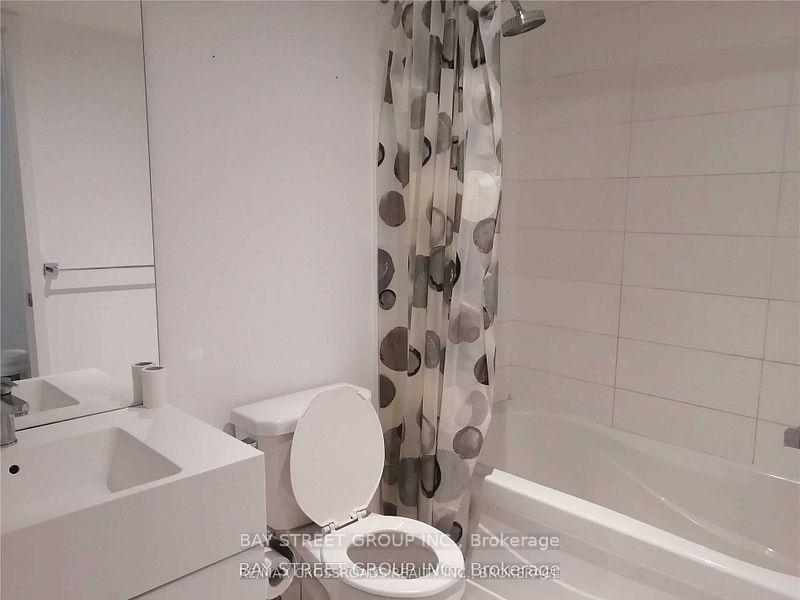Photo 11 of Unit 633, 15 Iceboat Terrace, Toronto, Waterfront Communities — HOMEH