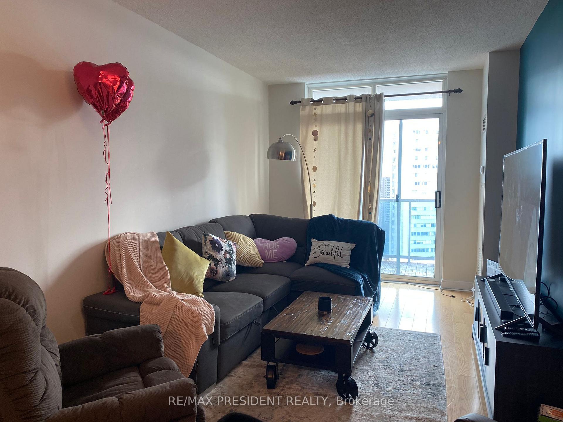 Photo 10 of Unit 1605, 90 Absolute Avenue, Mississauga, City Centre — HOMEH