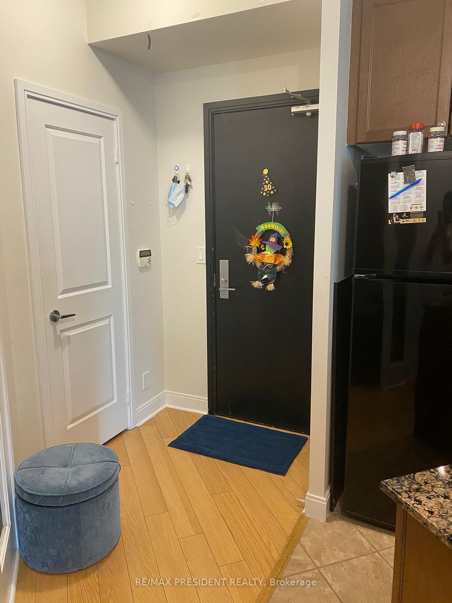 Photo 8 of Unit 1605, 90 Absolute Avenue, Mississauga, City Centre — HOMEH