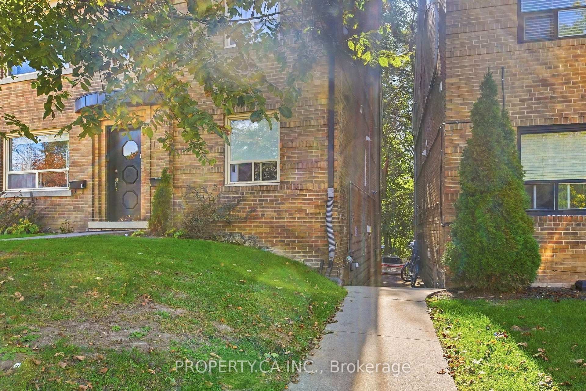 Photo 3 of Unit Basement, 117 Cheritan Avenue, Toronto, Lawrence Park South — HOMEH