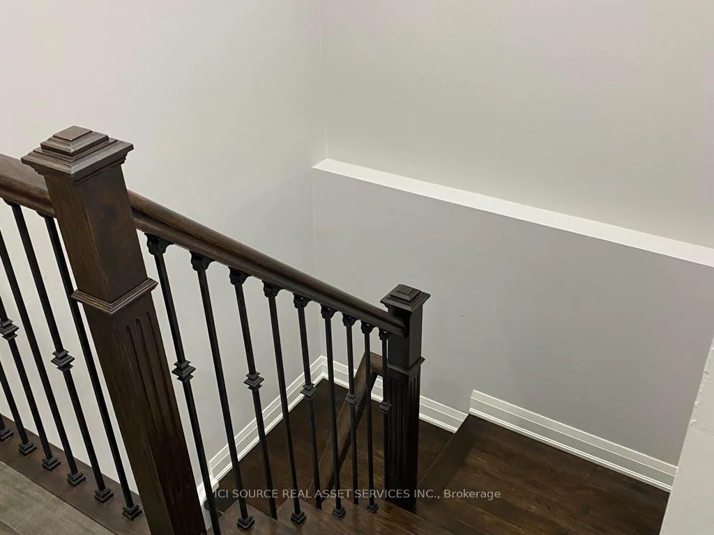 Photo 14 of 77 Newbridge Crescent, Brampton, Westgate — HOMEH