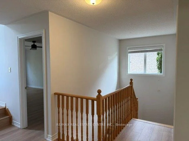 Photo 36 of 16 Panorama Way, Hamilton, Winona Park — HOMEH