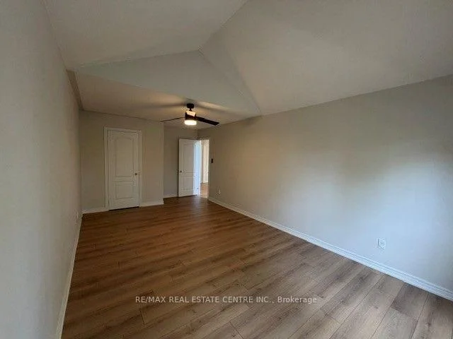 Photo 51 of 16 Panorama Way, Hamilton, Winona Park — HOMEH