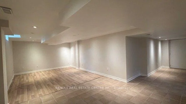Photo 90 of 16 Panorama Way, Hamilton, Winona Park — HOMEH