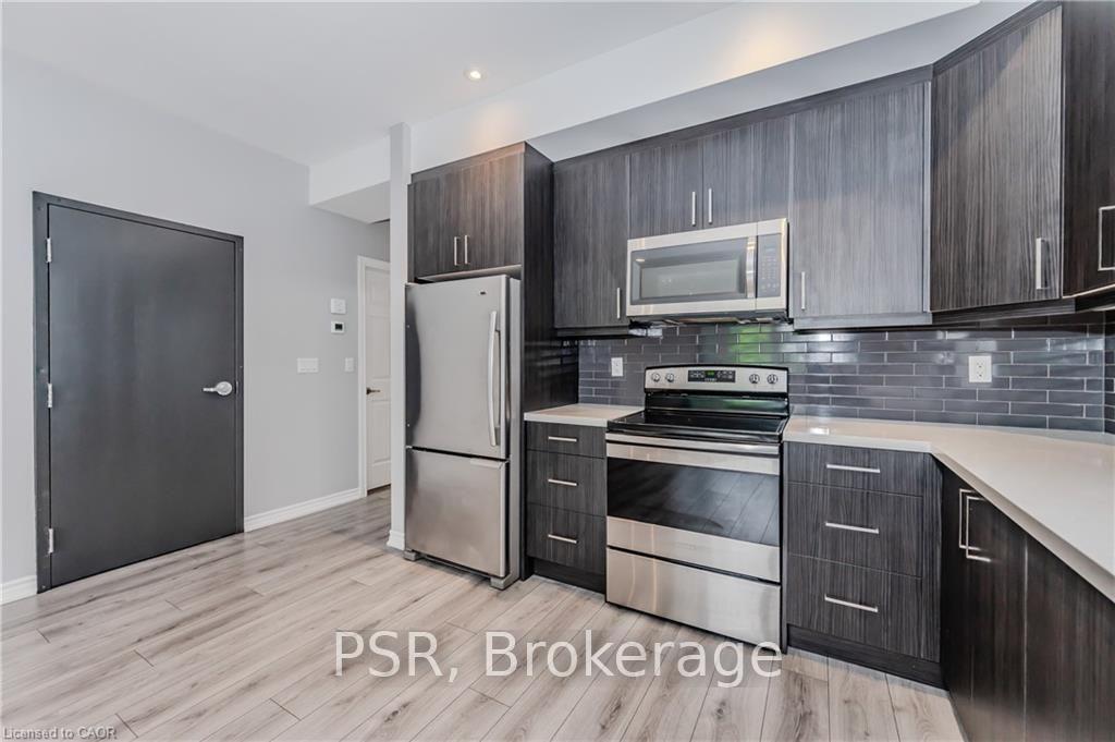Photo 2 of Unit 3, 17 Mary Street, Waterloo, Uptown Waterloo/Westmount — HOMEH
