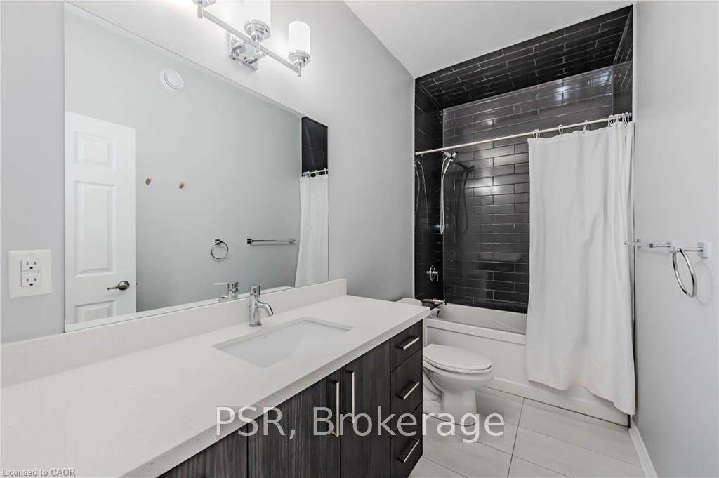 Photo 10 of Unit 3, 17 Mary Street, Waterloo, Uptown Waterloo/Westmount — HOMEH