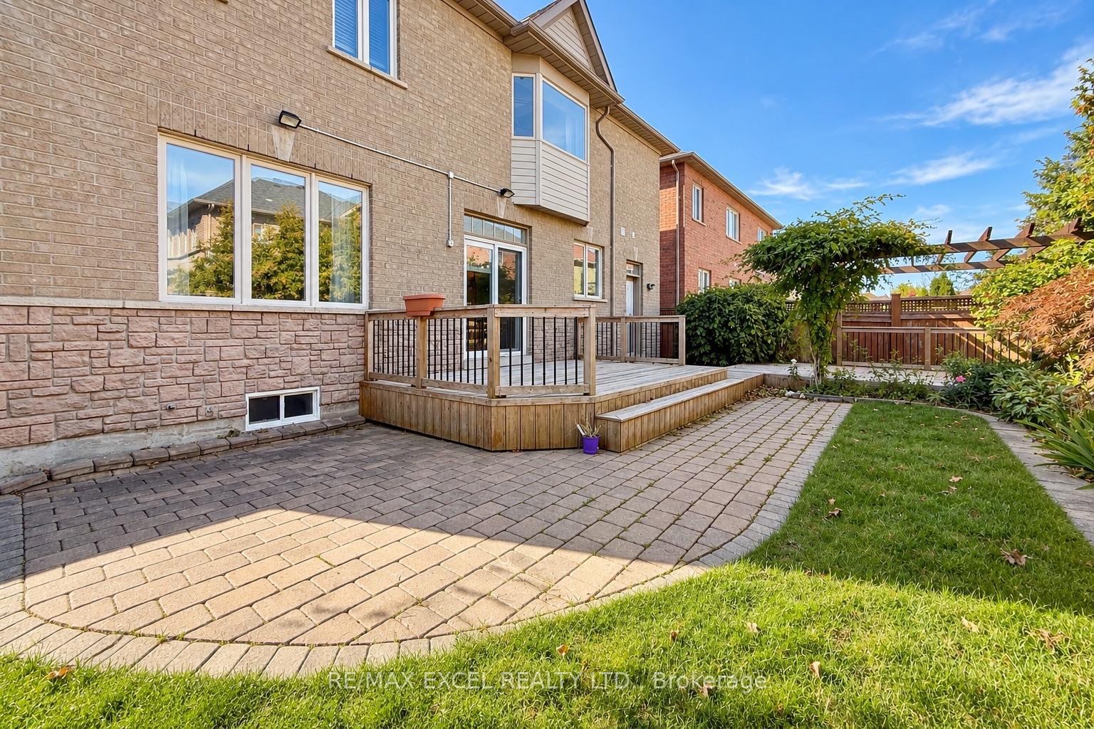Photo 49 of 35 Stoneheath Crescent, Markham, Cachet — HOMEH