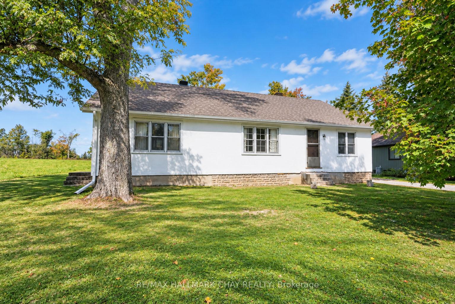 Photo 2 of 1402 Ridge Road E, Oro-Medonte, Rural Oro-Medonte — HOMEH