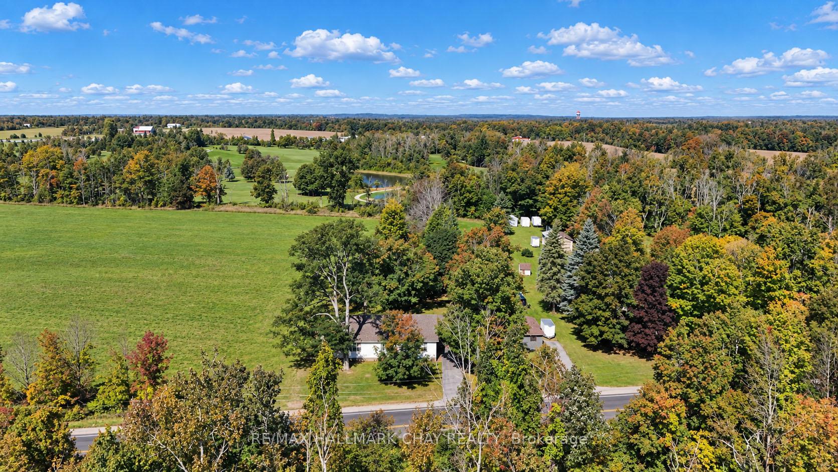 Photo 4 of 1402 Ridge Road E, Oro-Medonte, Rural Oro-Medonte — HOMEH