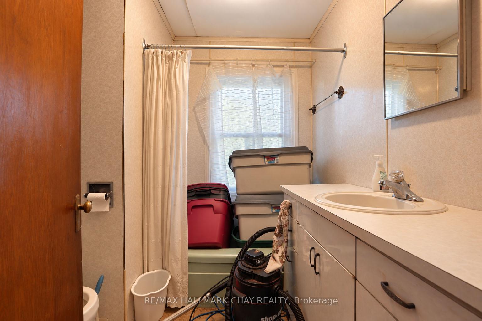 Photo 22 of 1402 Ridge Road E, Oro-Medonte, Rural Oro-Medonte — HOMEH