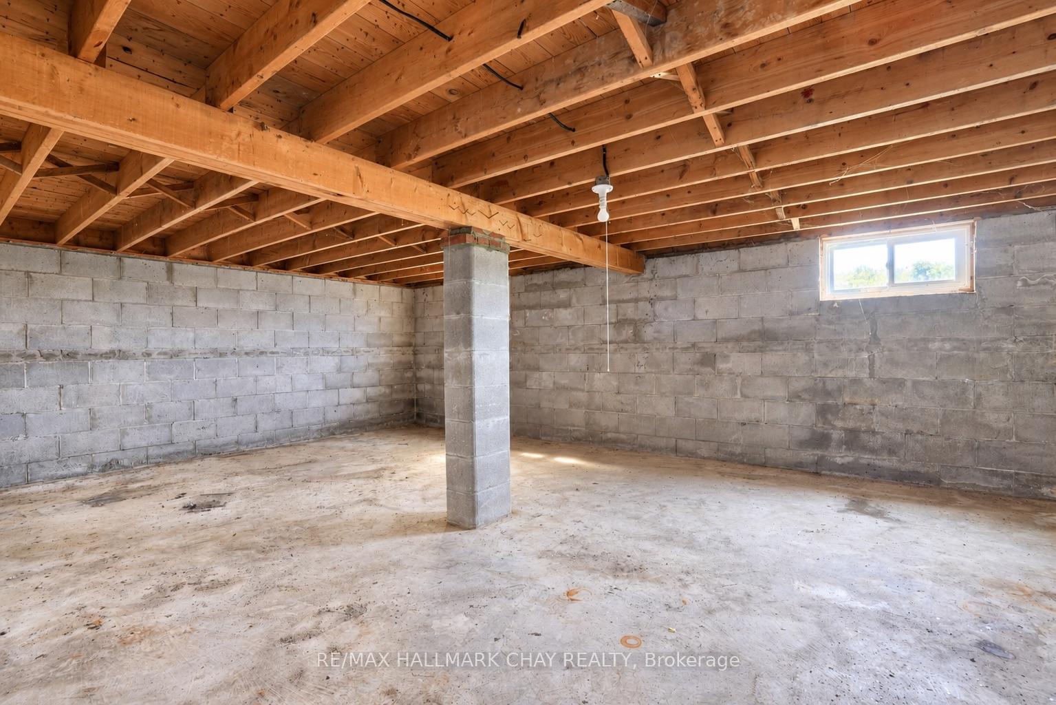 Photo 25 of 1402 Ridge Road E, Oro-Medonte, Rural Oro-Medonte — HOMEH