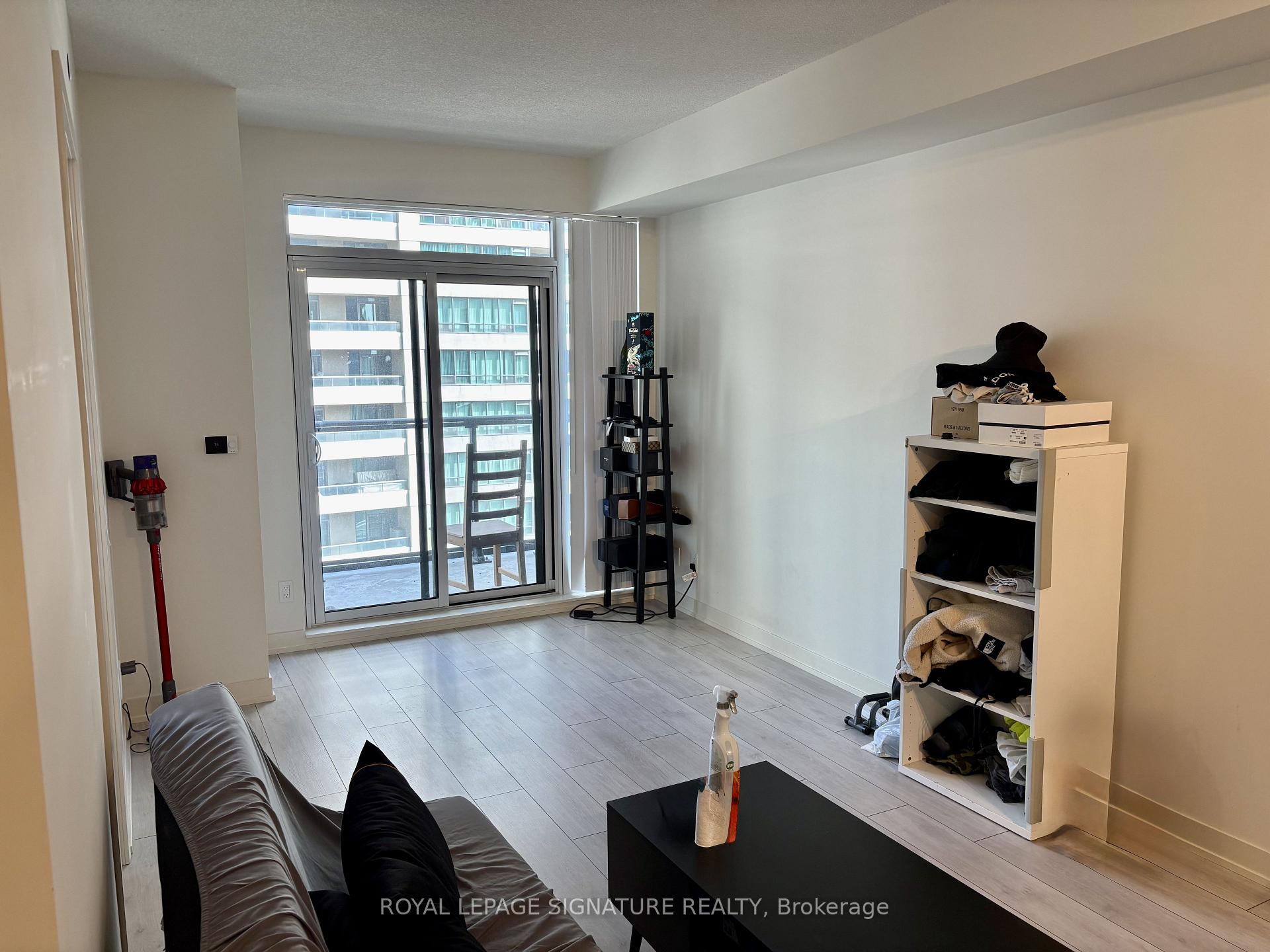 Photo 5 of Unit 1203, 4955 Yonge Street, North York, Willowdale East — HOMEH