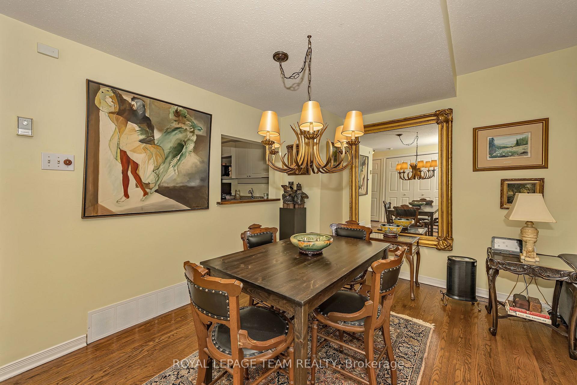 Photo 9 of 28 Monterey Drive, Ottawa, Leslie Park — HOMEH