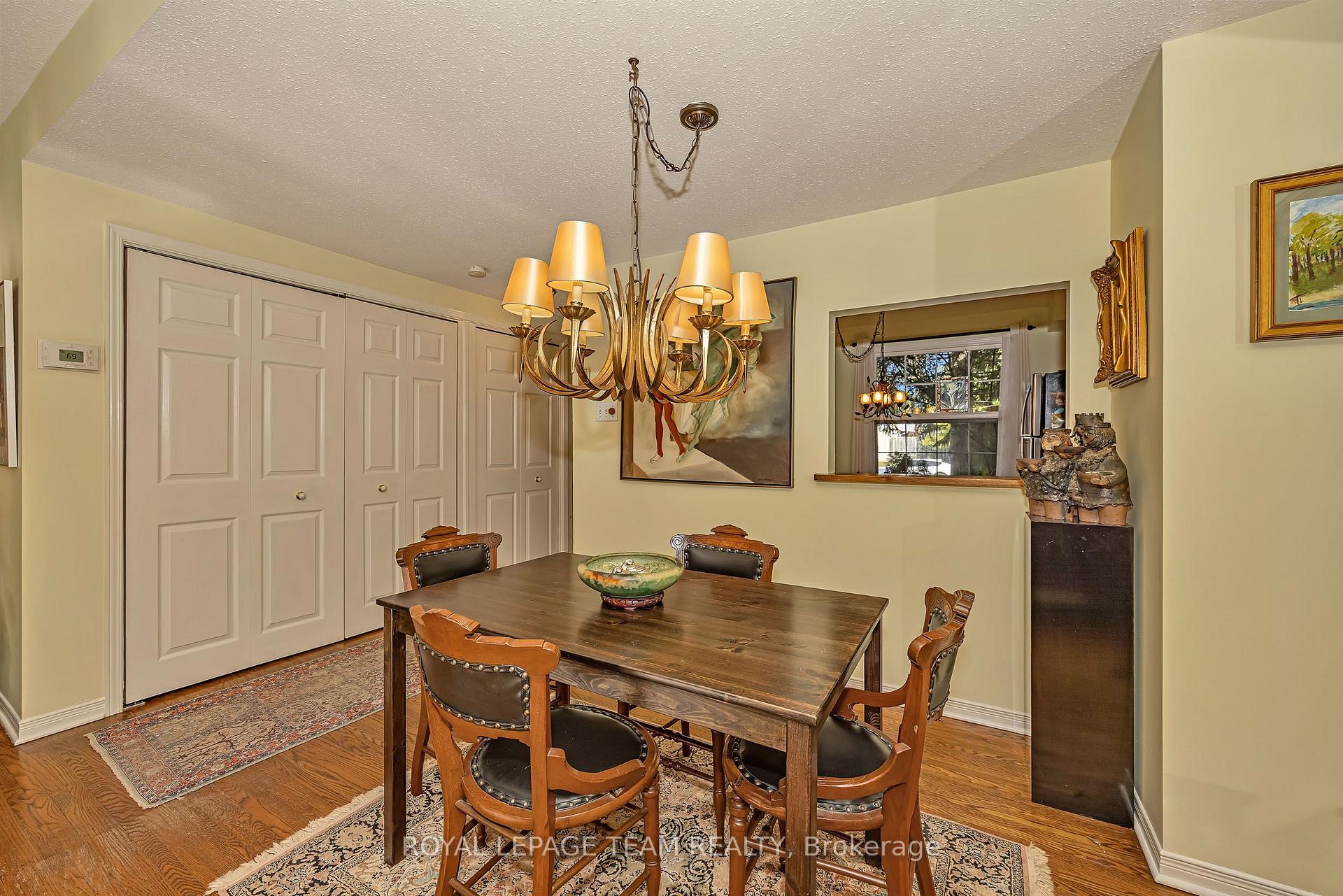 Photo 10 of 28 Monterey Drive, Ottawa, Leslie Park — HOMEH