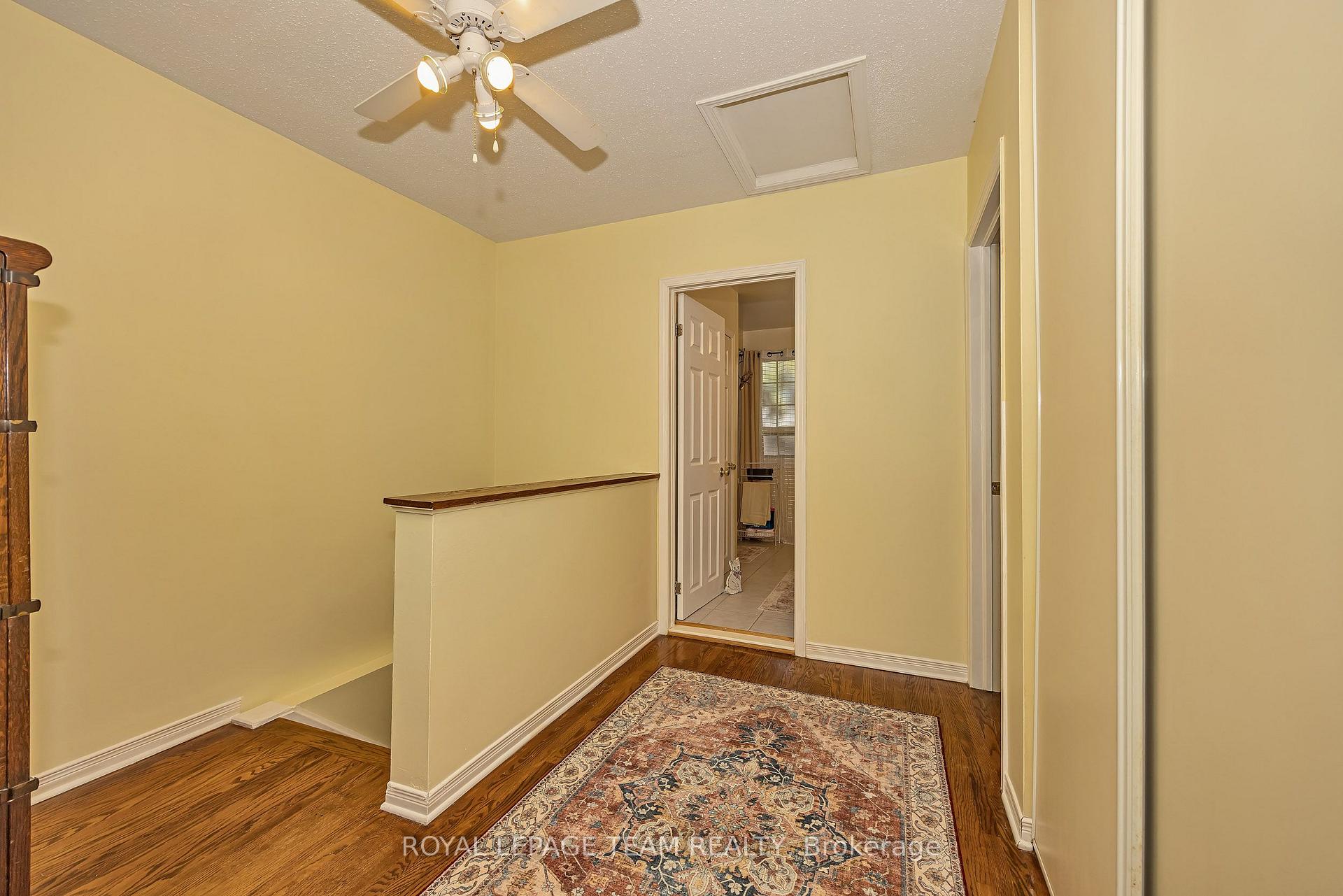 Photo 16 of 28 Monterey Drive, Ottawa, Leslie Park — HOMEH