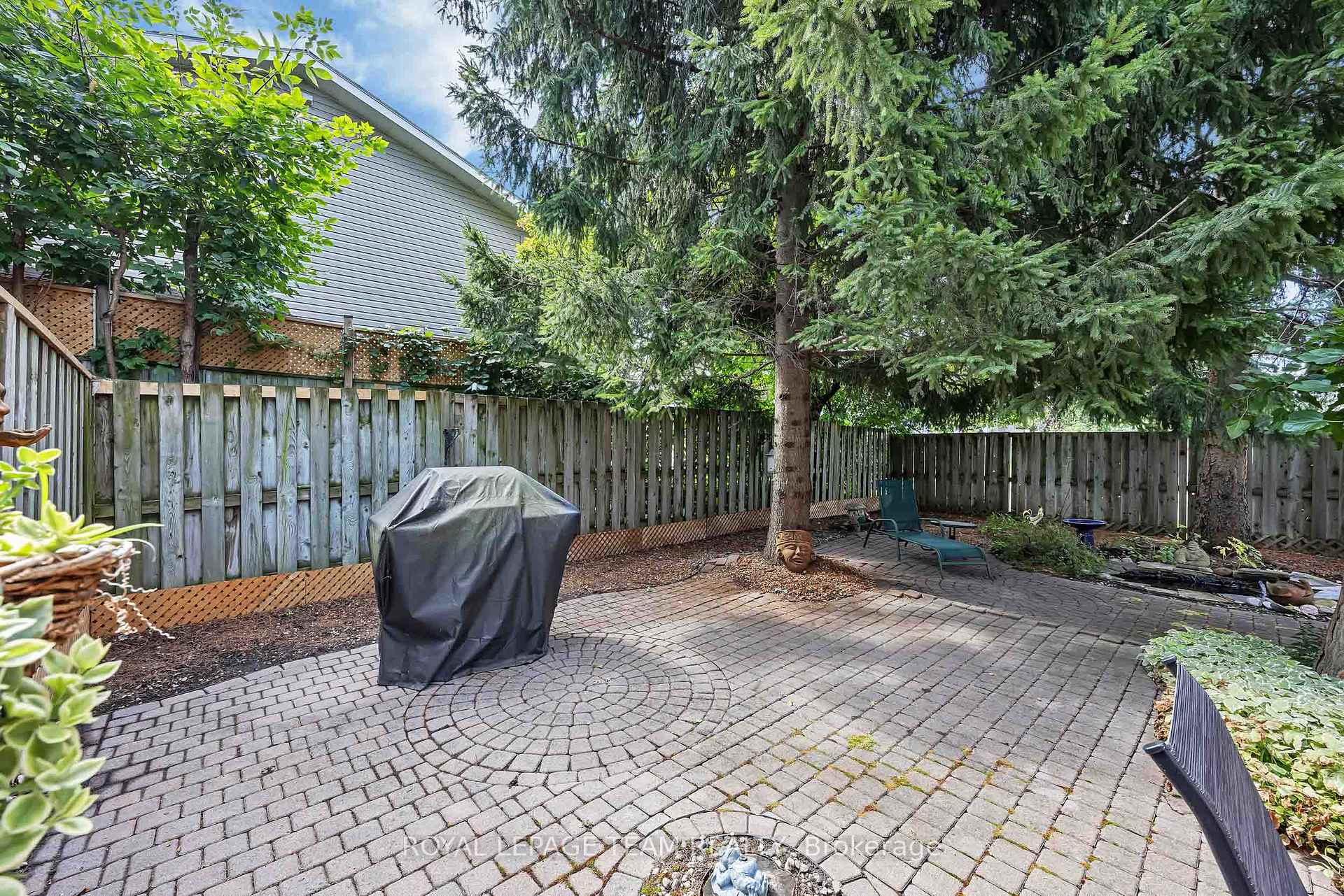 Photo 29 of 28 Monterey Drive, Ottawa, Leslie Park — HOMEH