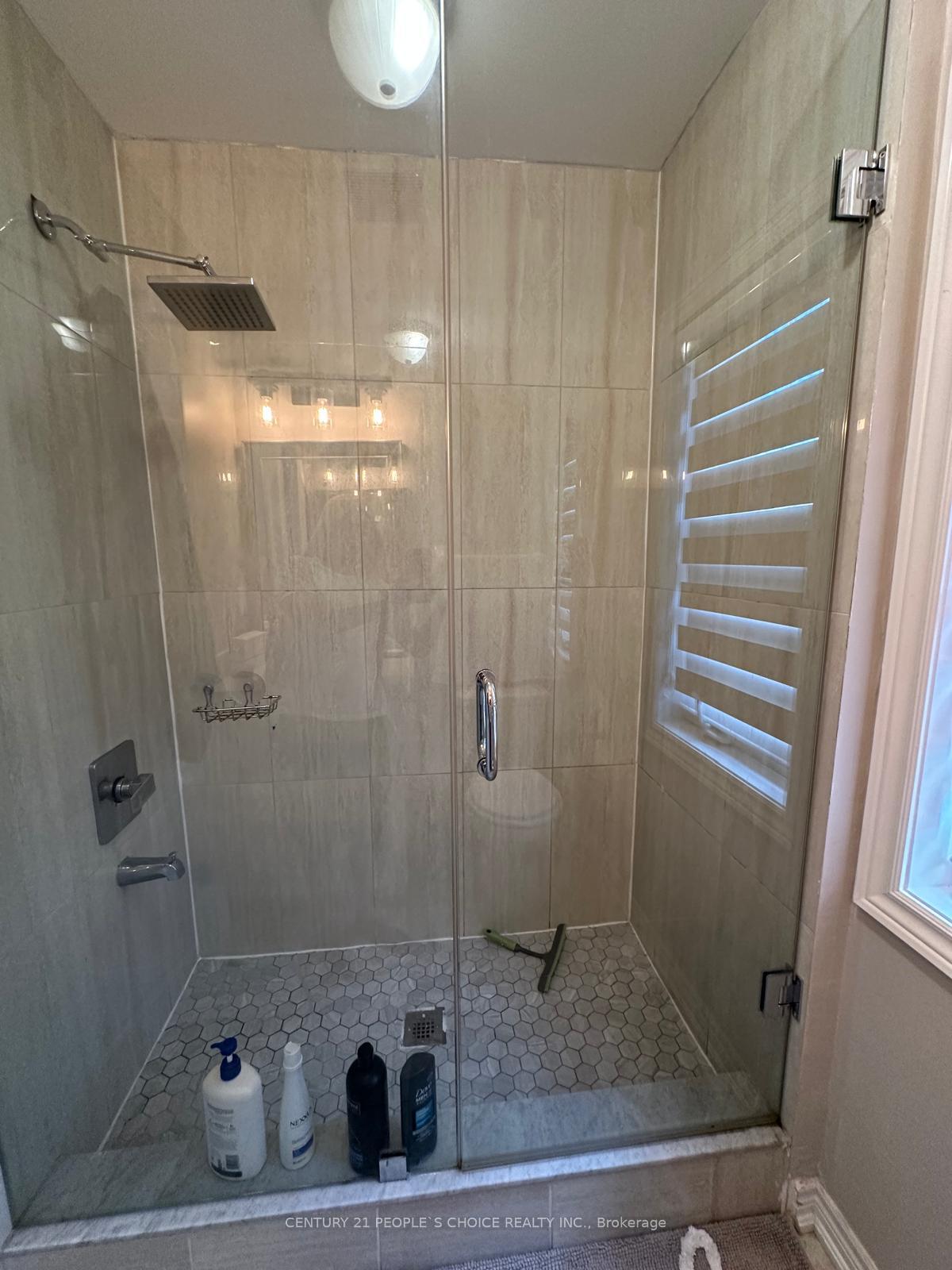 Photo 15 of Unit Upper, 70 Hogan Manor Drive, Brampton, Northwest Brampton — HOMEH