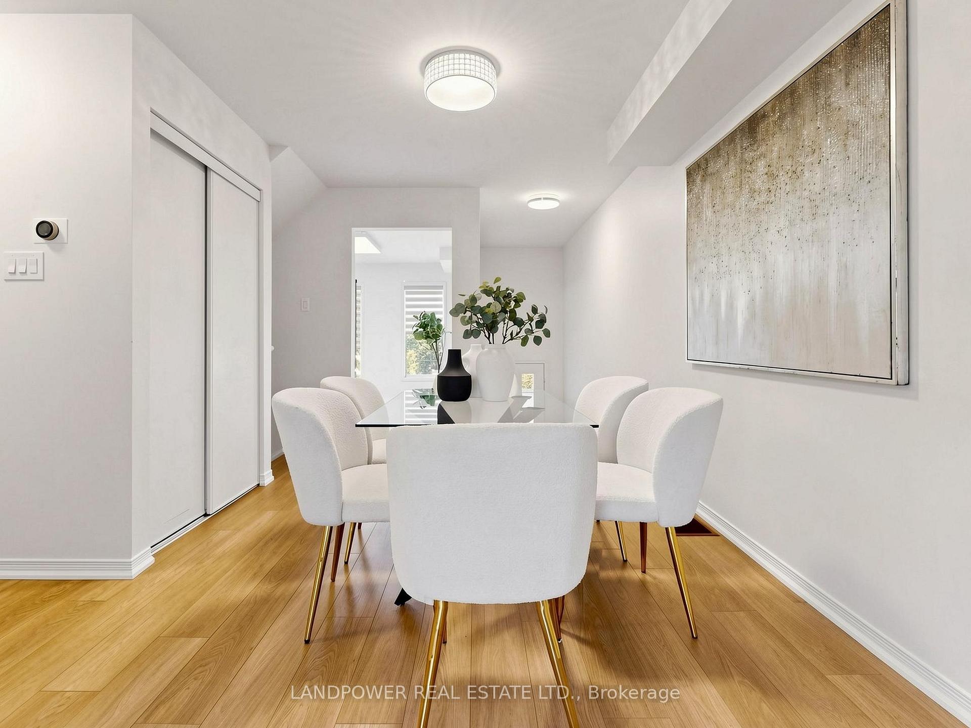 Photo 11 of 821 Sandhurst Circle, Scarborough, Agincourt North — HOMEH