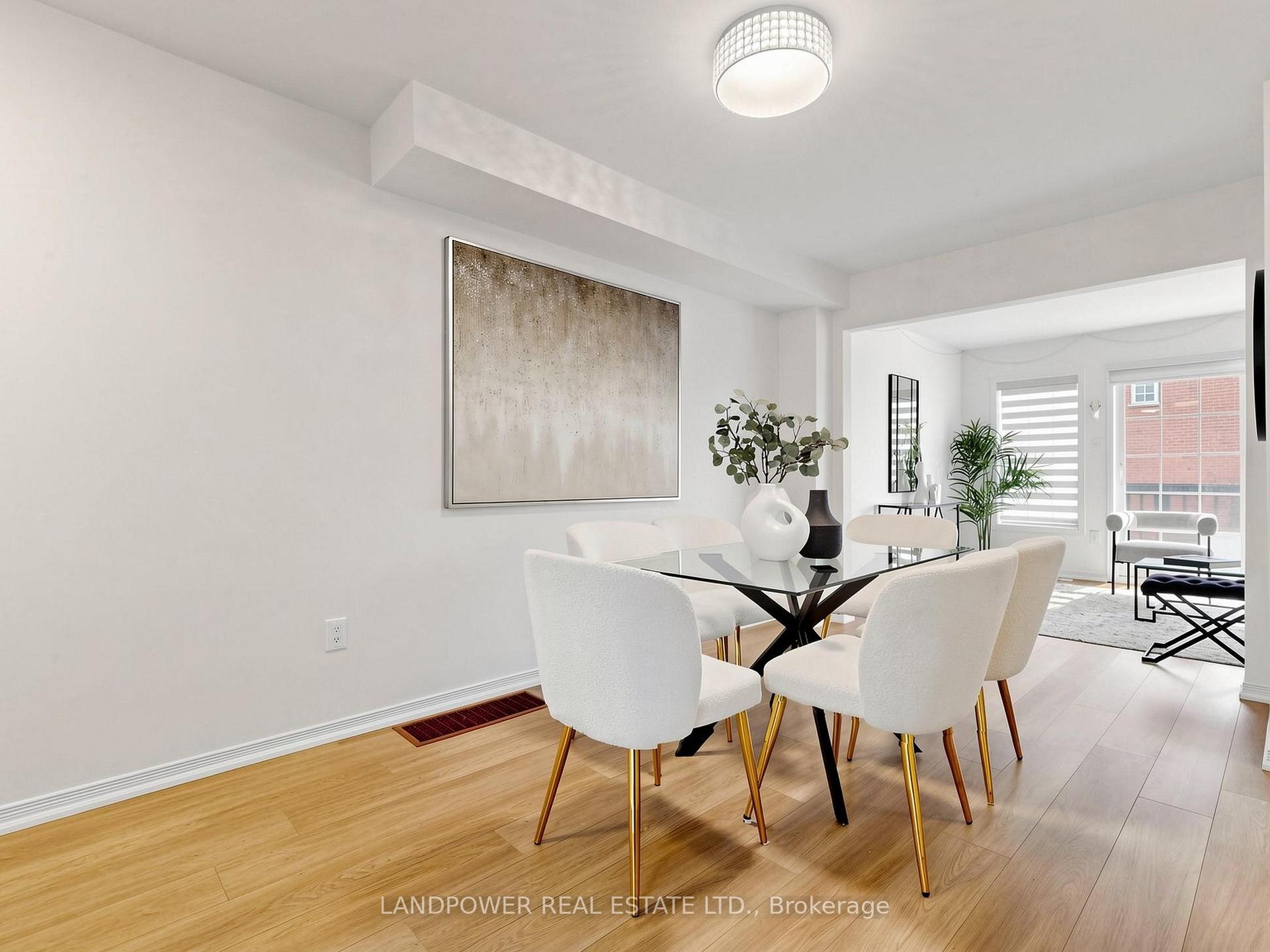 Photo 12 of 821 Sandhurst Circle, Scarborough, Agincourt North — HOMEH