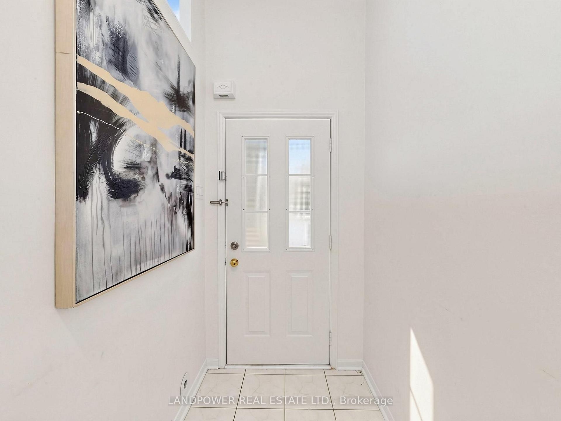 Photo 22 of 821 Sandhurst Circle, Scarborough, Agincourt North — HOMEH