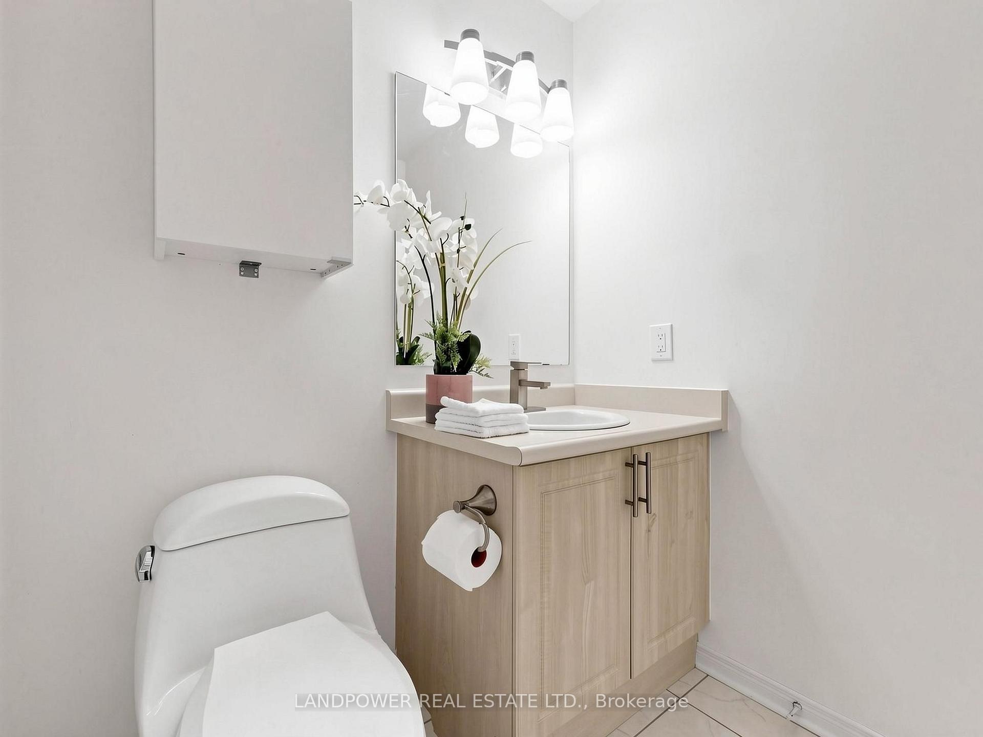 Photo 33 of 821 Sandhurst Circle, Scarborough, Agincourt North — HOMEH