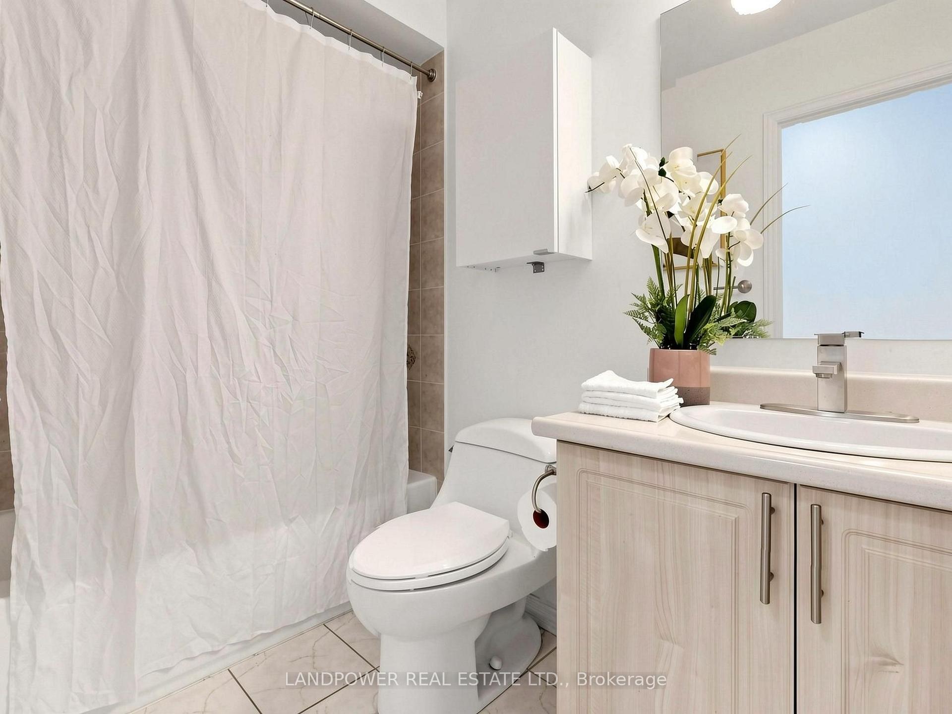 Photo 34 of 821 Sandhurst Circle, Scarborough, Agincourt North — HOMEH