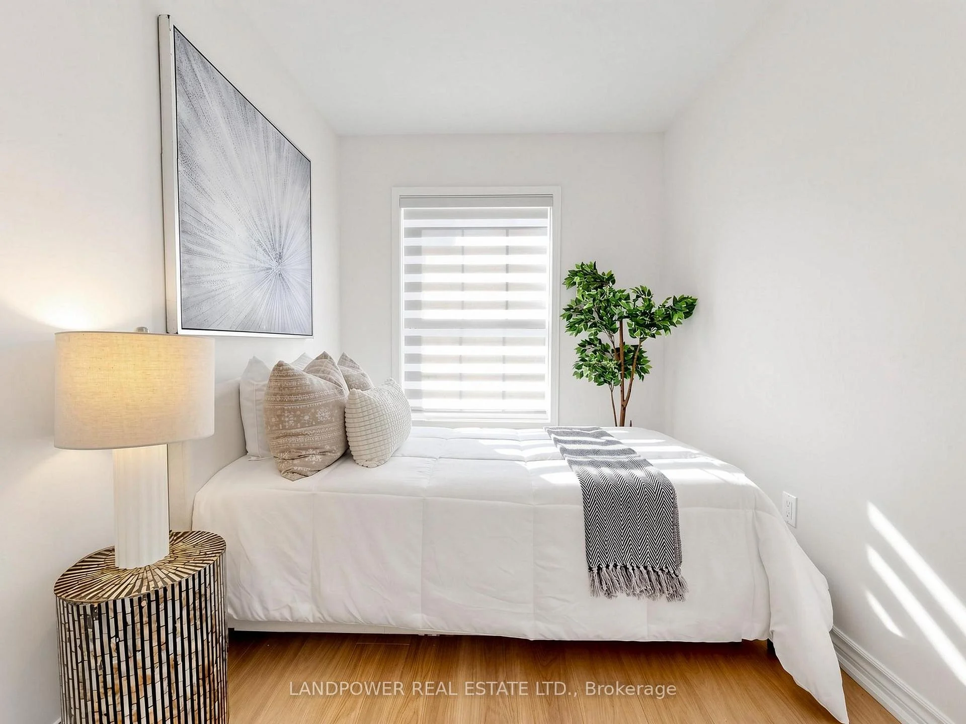 Photo 32 of 821 Sandhurst Circle, Scarborough, Agincourt North — HOMEH