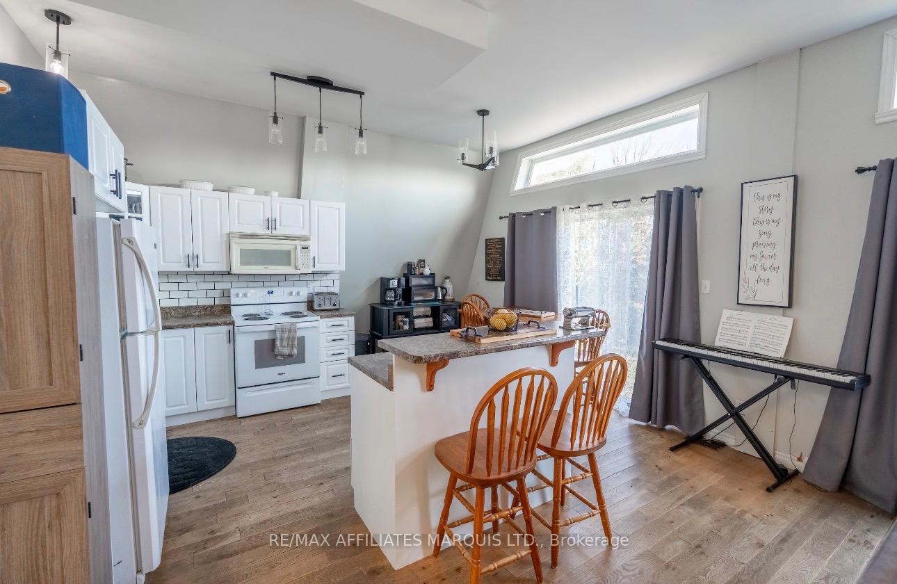 Photo 11 of 2150 Service Road, Cornwall, Cornwall — HOMEH