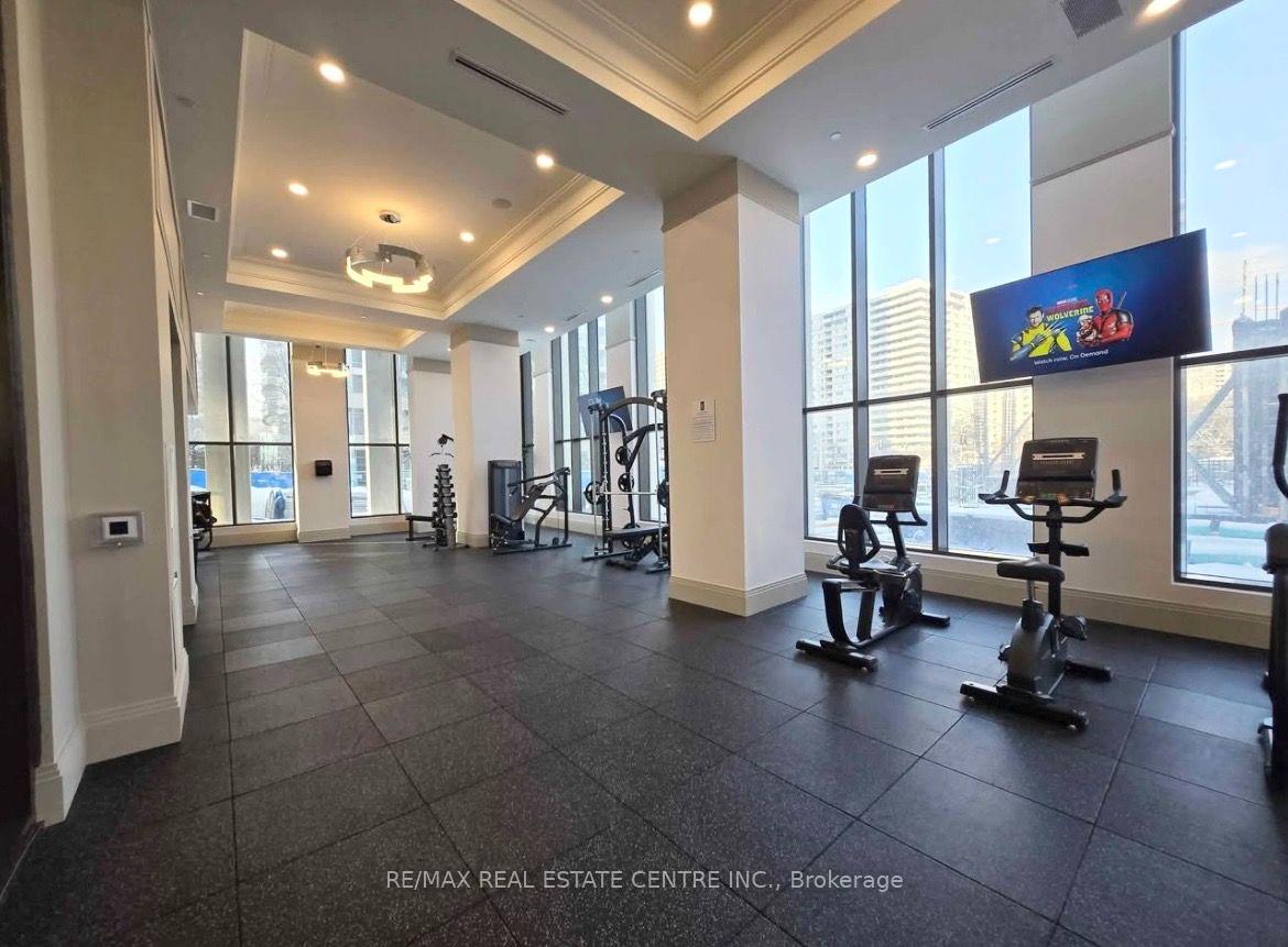 Photo 4 of Unit 605, 30 Elm Drive W, Mississauga, City Centre — HOMEH