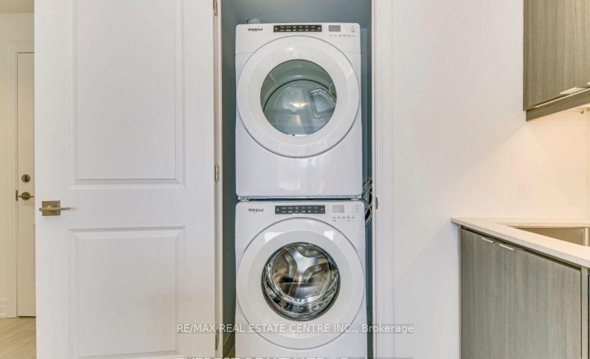 Photo 7 of Unit 605, 30 Elm Drive W, Mississauga, City Centre — HOMEH