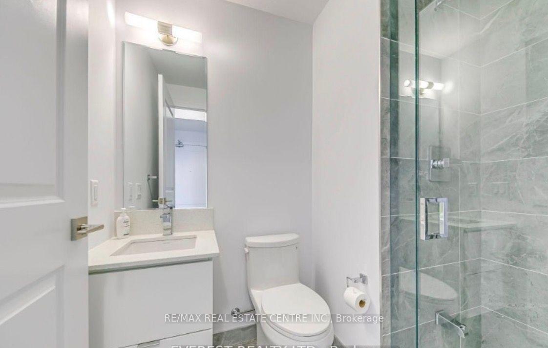 Photo 8 of Unit 605, 30 Elm Drive W, Mississauga, City Centre — HOMEH