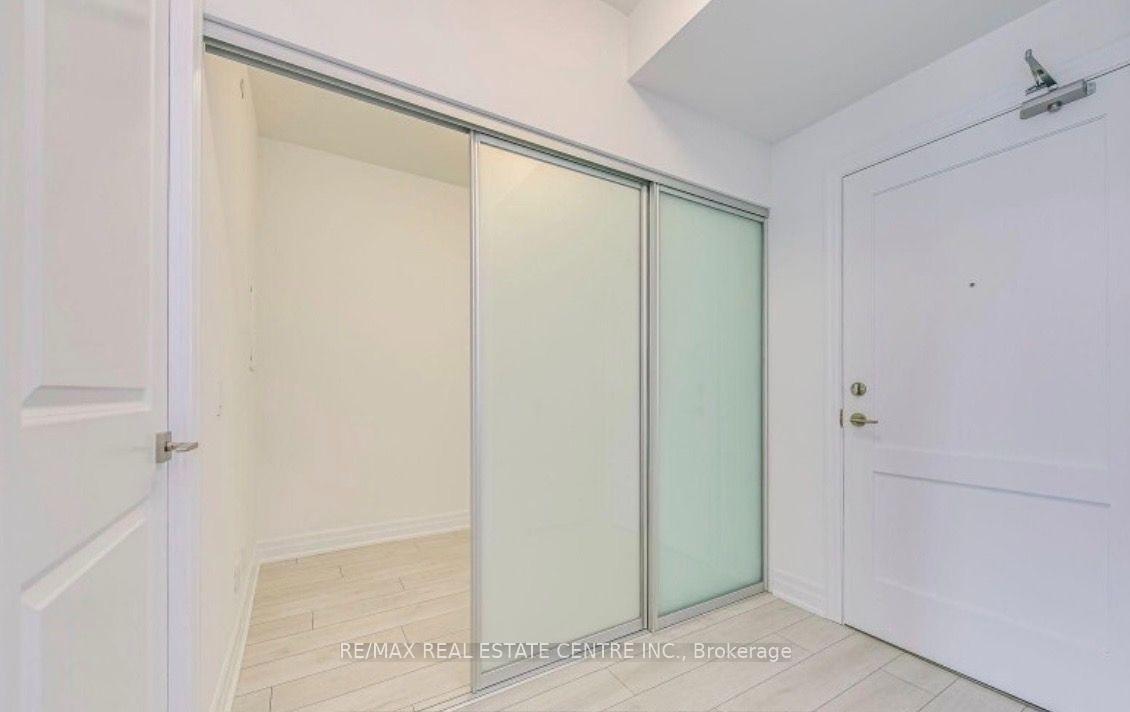 Photo 13 of Unit 605, 30 Elm Drive W, Mississauga, City Centre — HOMEH