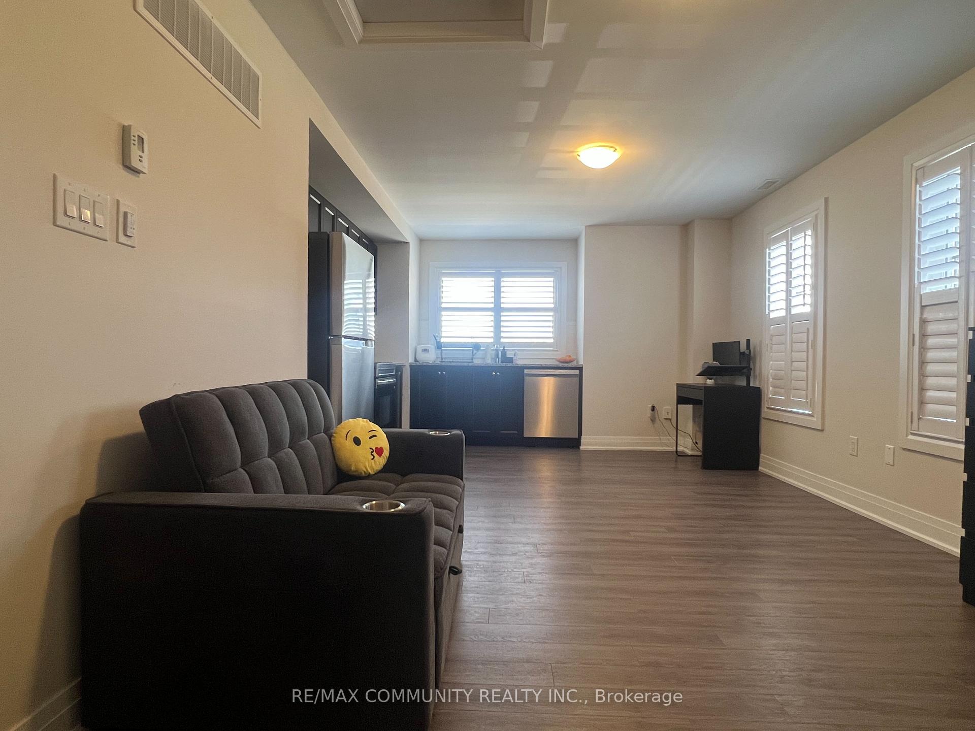 Photo 5 of Unit Coach House, 3570 Bur Oak Avenue, Markham, Cornell — HOMEH
