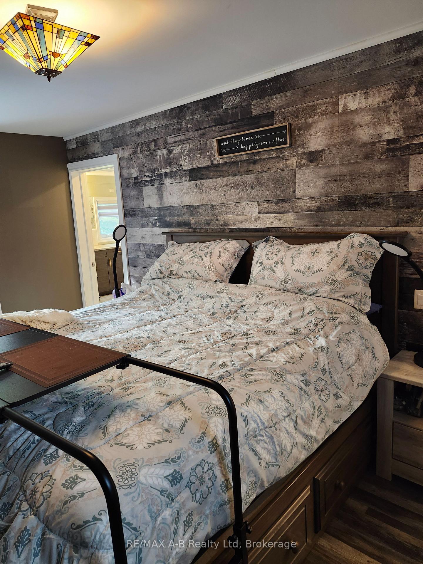 Photo 13 of 195 Cedar Road, Perth East, Crystal Lake — HOMEH