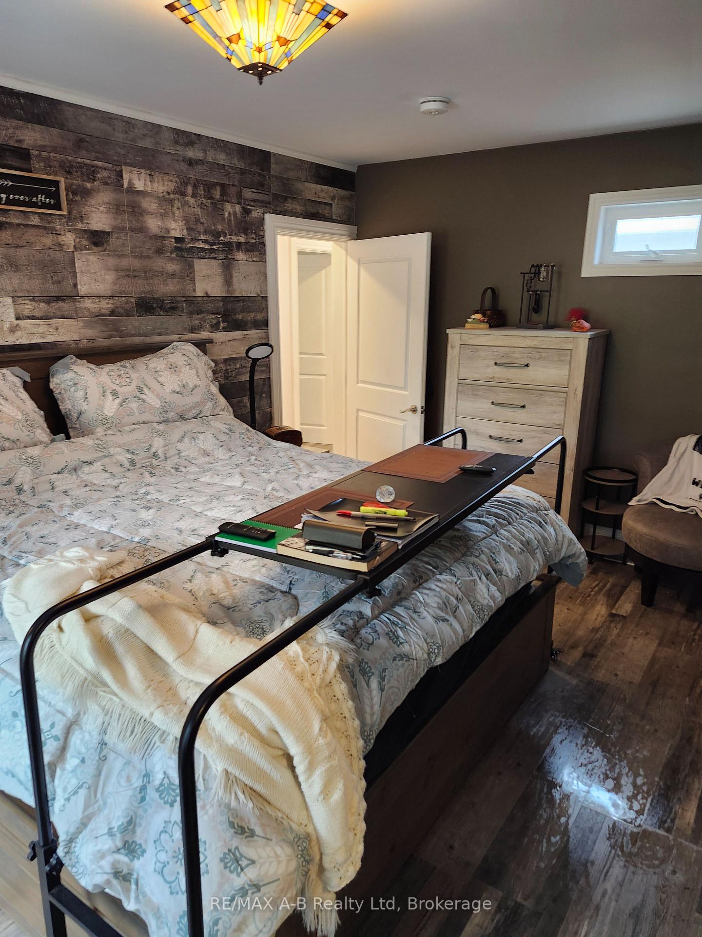 Photo 19 of 195 Cedar Road, Perth East, Crystal Lake — HOMEH