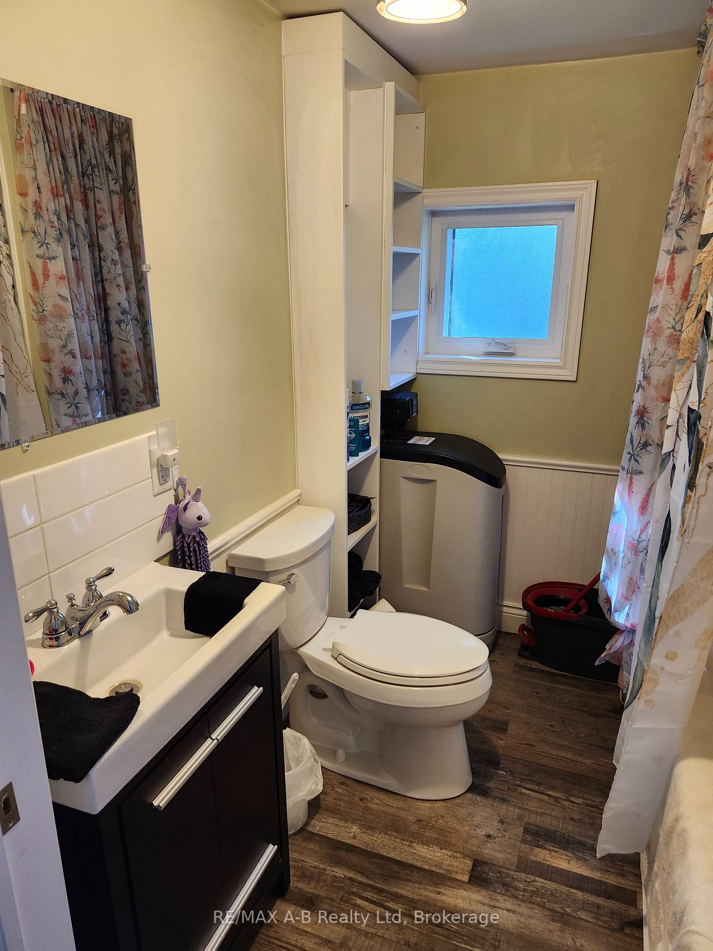 Photo 26 of 195 Cedar Road, Perth East, Crystal Lake — HOMEH